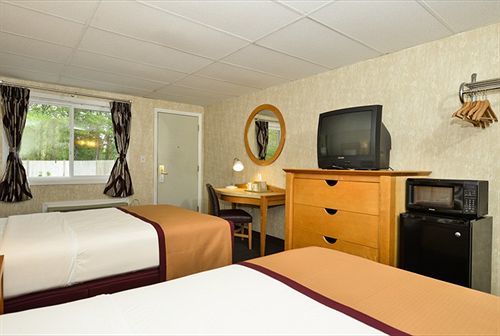 Howard Johnson By Wyndham West Yarmouth Cape Cod Exteriör bild